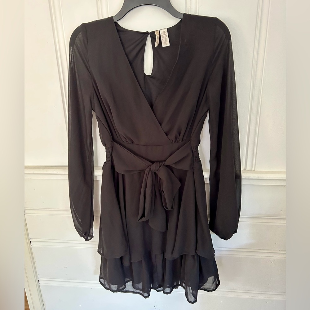 Japna Black Sheer Long Sleeve Cocktail Dress